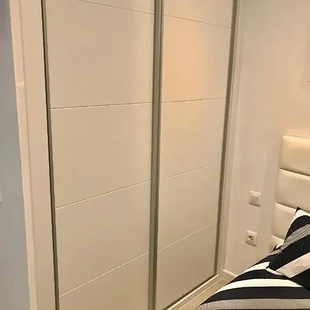 Beautiful Pool Side 2 Bed Apt With Free Wifi In Pdc Apt 6b Апартаменты *