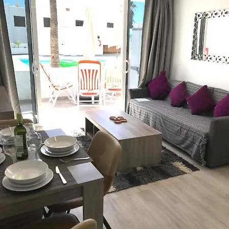 Apartment Beautiful Pool Side 2 Bed Apt With Free Wifi In Pdc Apt 6b *